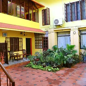  Homestay Chiramel Residency India