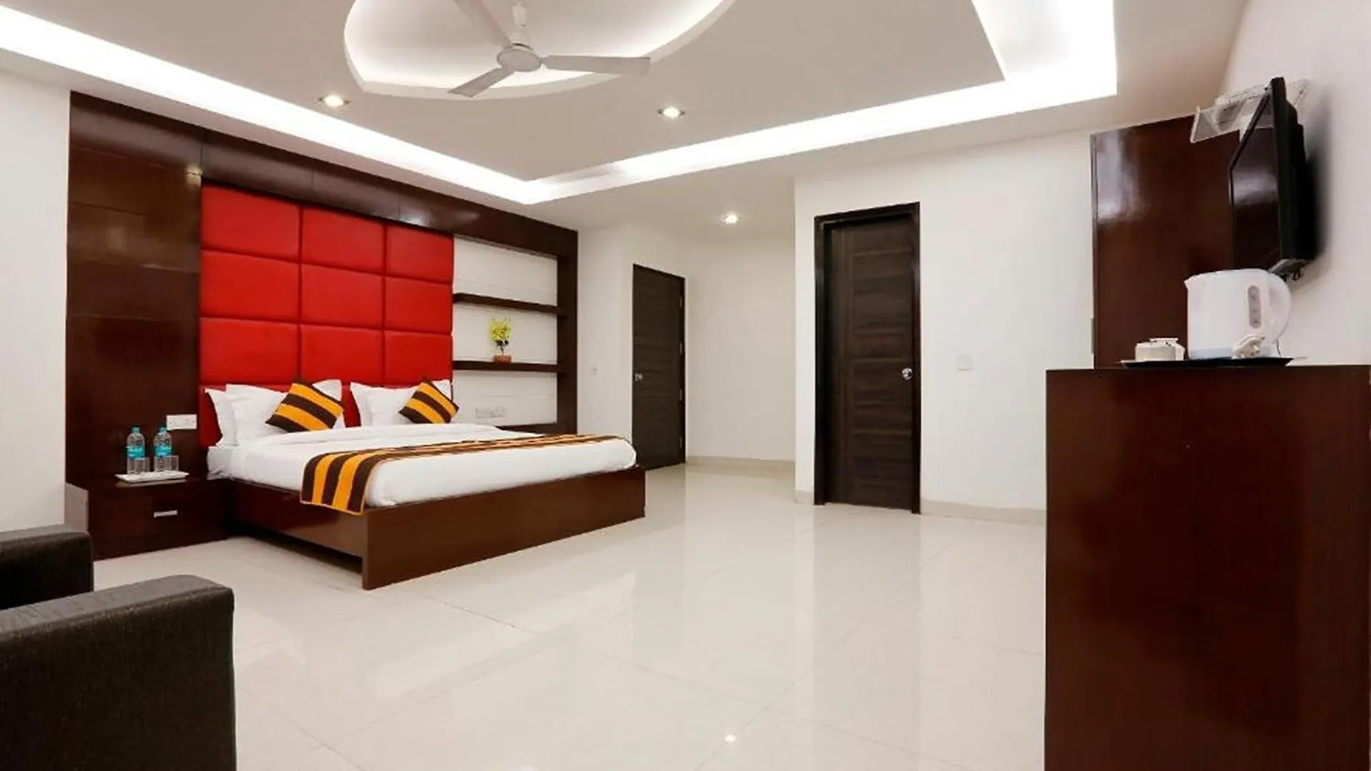 Hotel Anand Lok Inn New Delhi 3*,