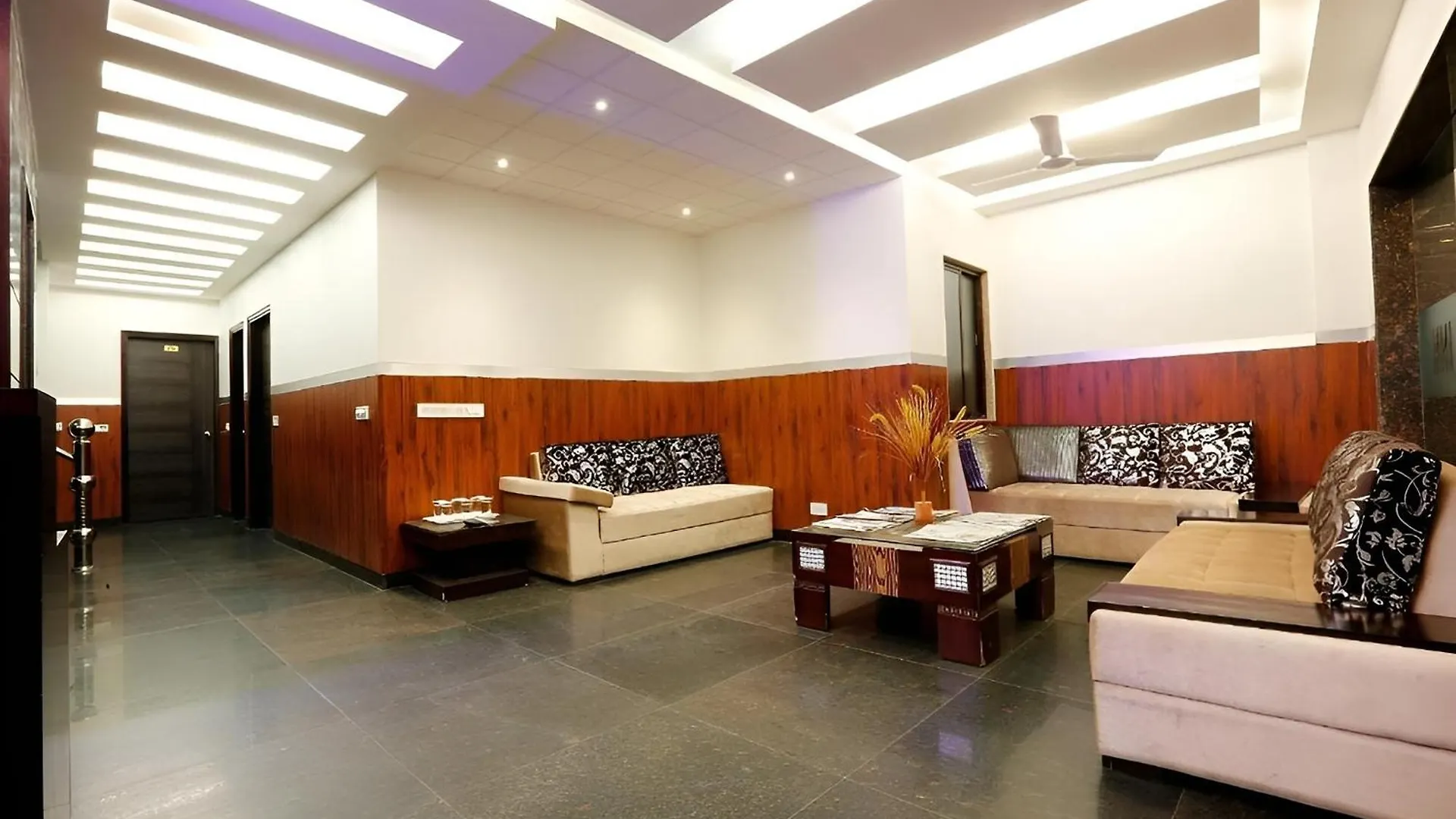 Hotel Anand Lok Inn New Delhi 3*,  India